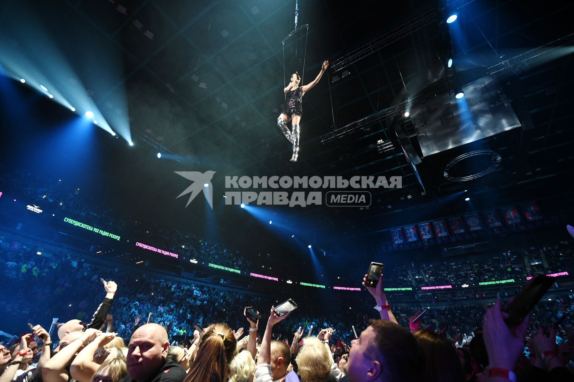 Супердискотека 90-х в Санкт-Петербурге