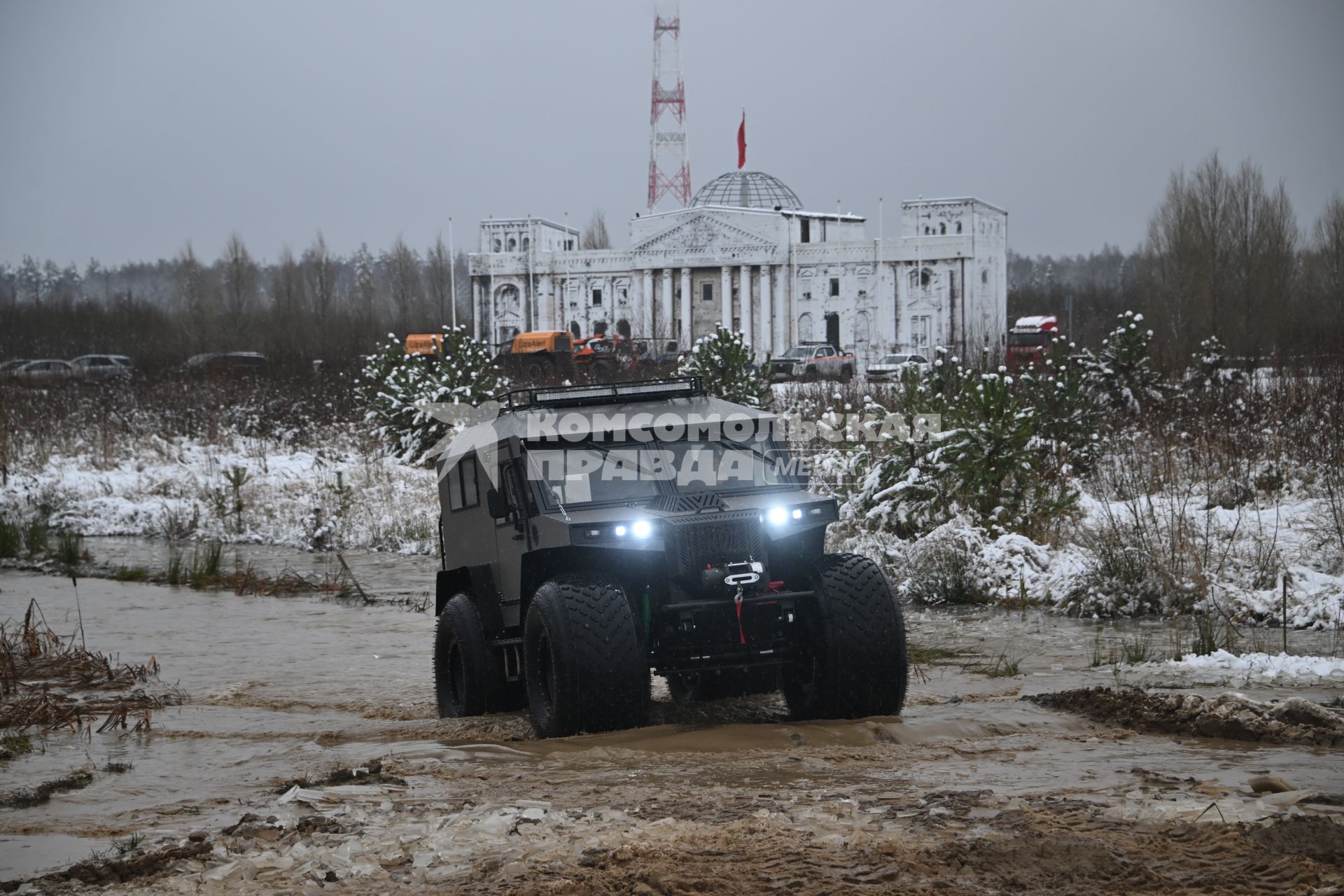 Пресс-тур в рамках выставки вездеходов в парке \"Патриот\"