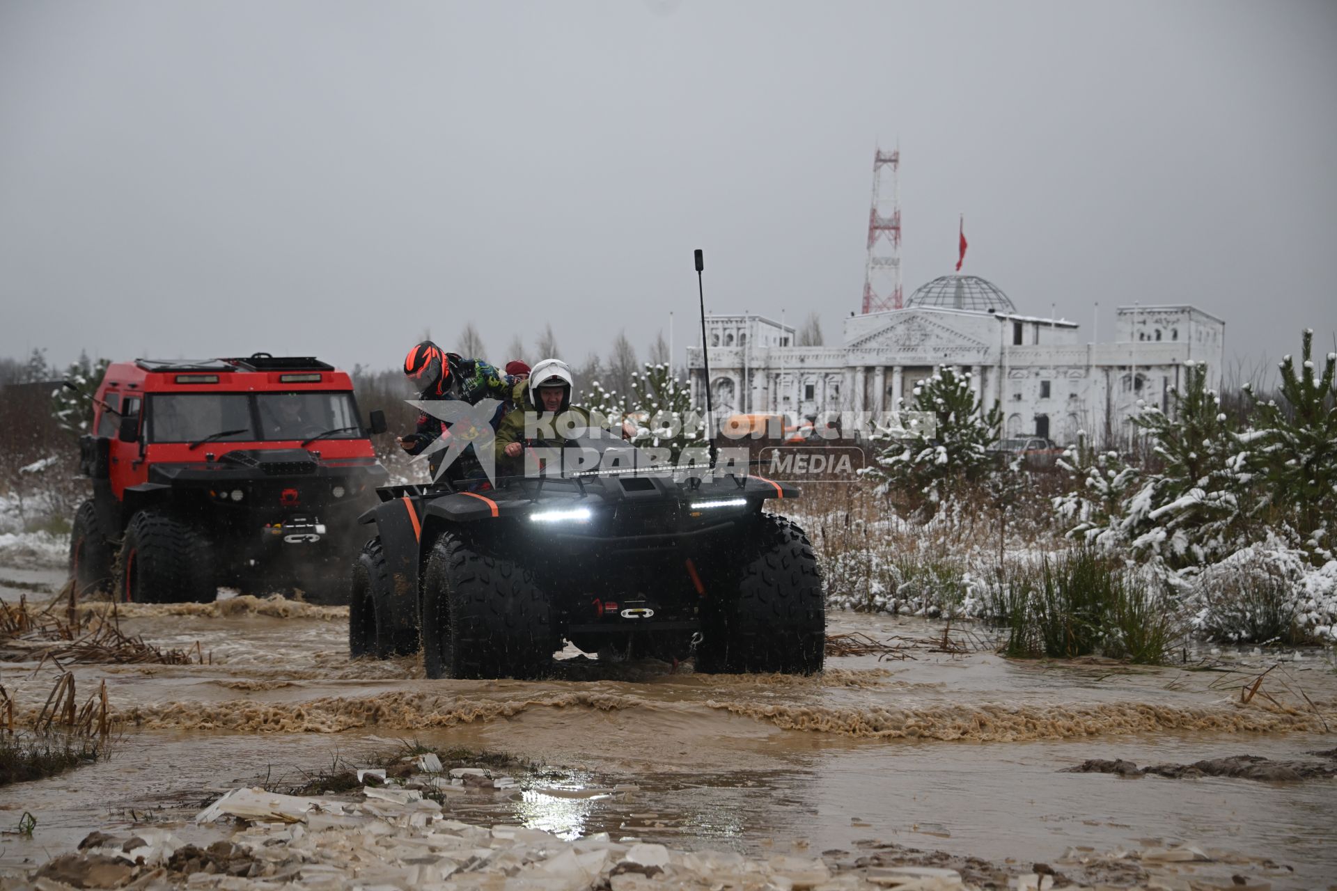 Пресс-тур в рамках выставки вездеходов в парке \"Патриот\"