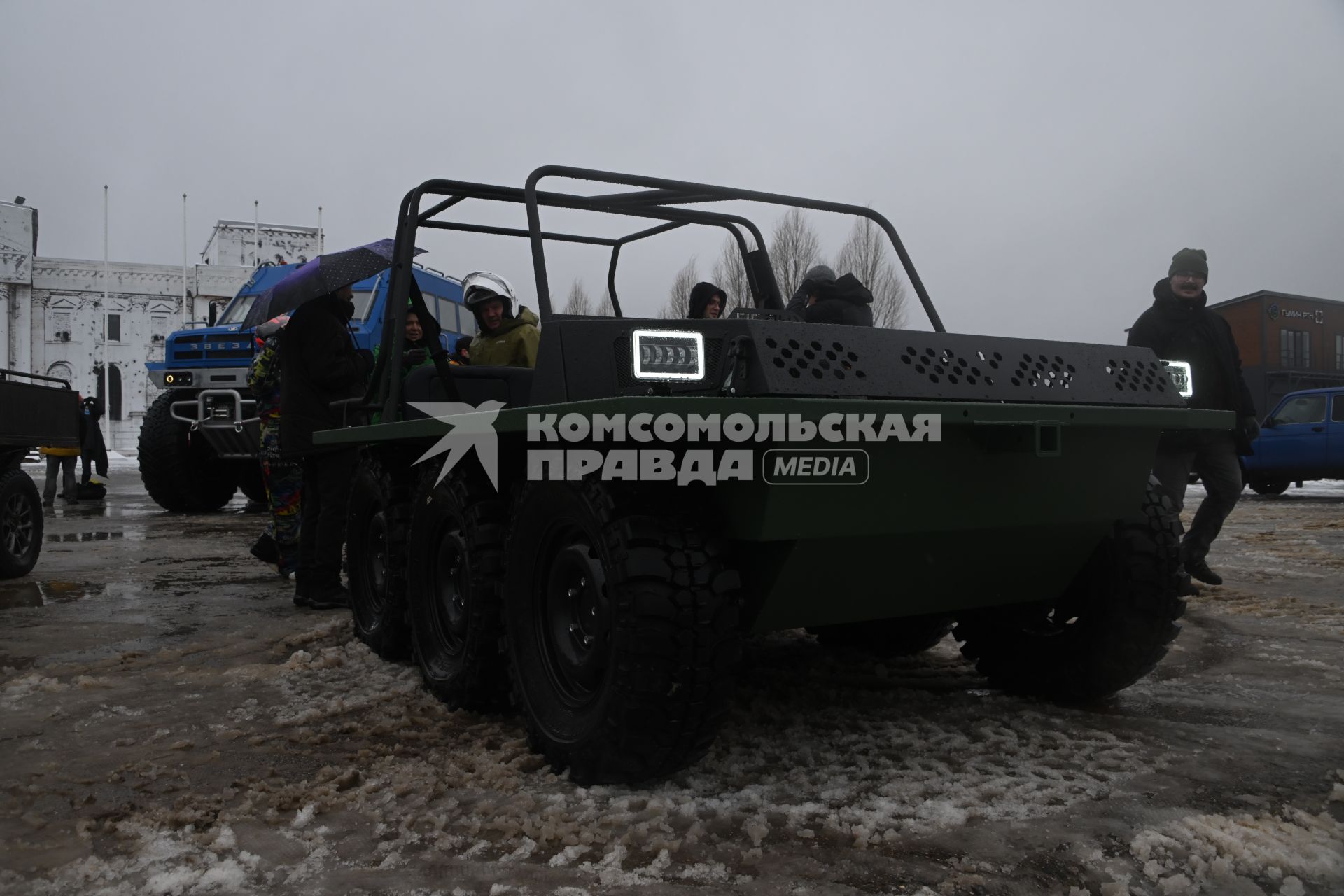 Пресс-тур в рамках выставки вездеходов в парке \"Патриот\"