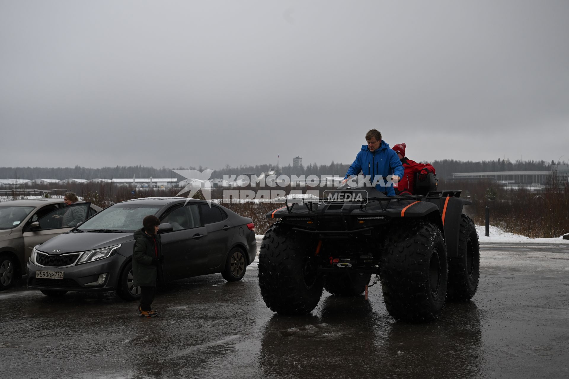 Пресс-тур в рамках выставки вездеходов в парке \"Патриот\"