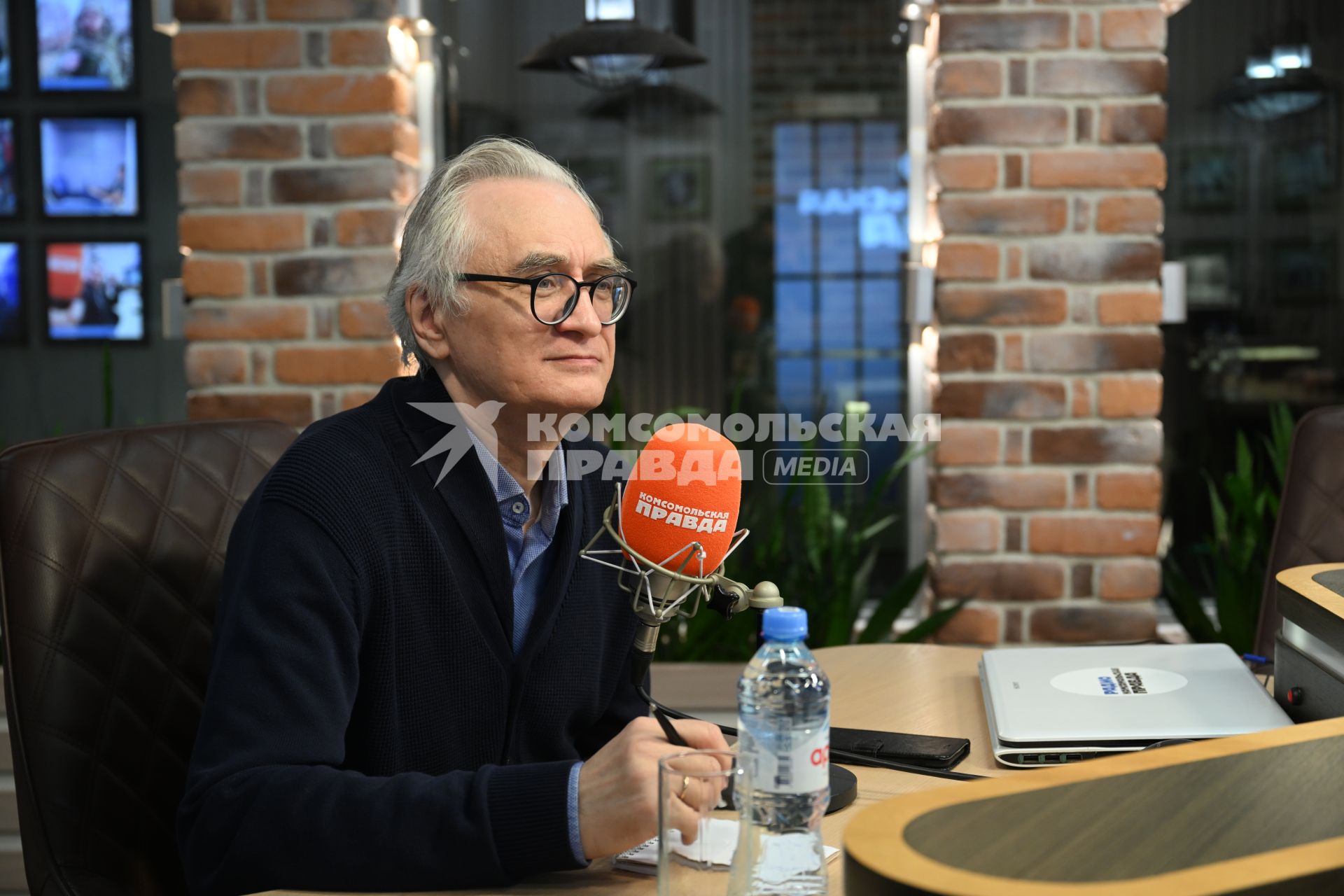 Сергей Сидоров на радиостанции Комсомольская правда\"