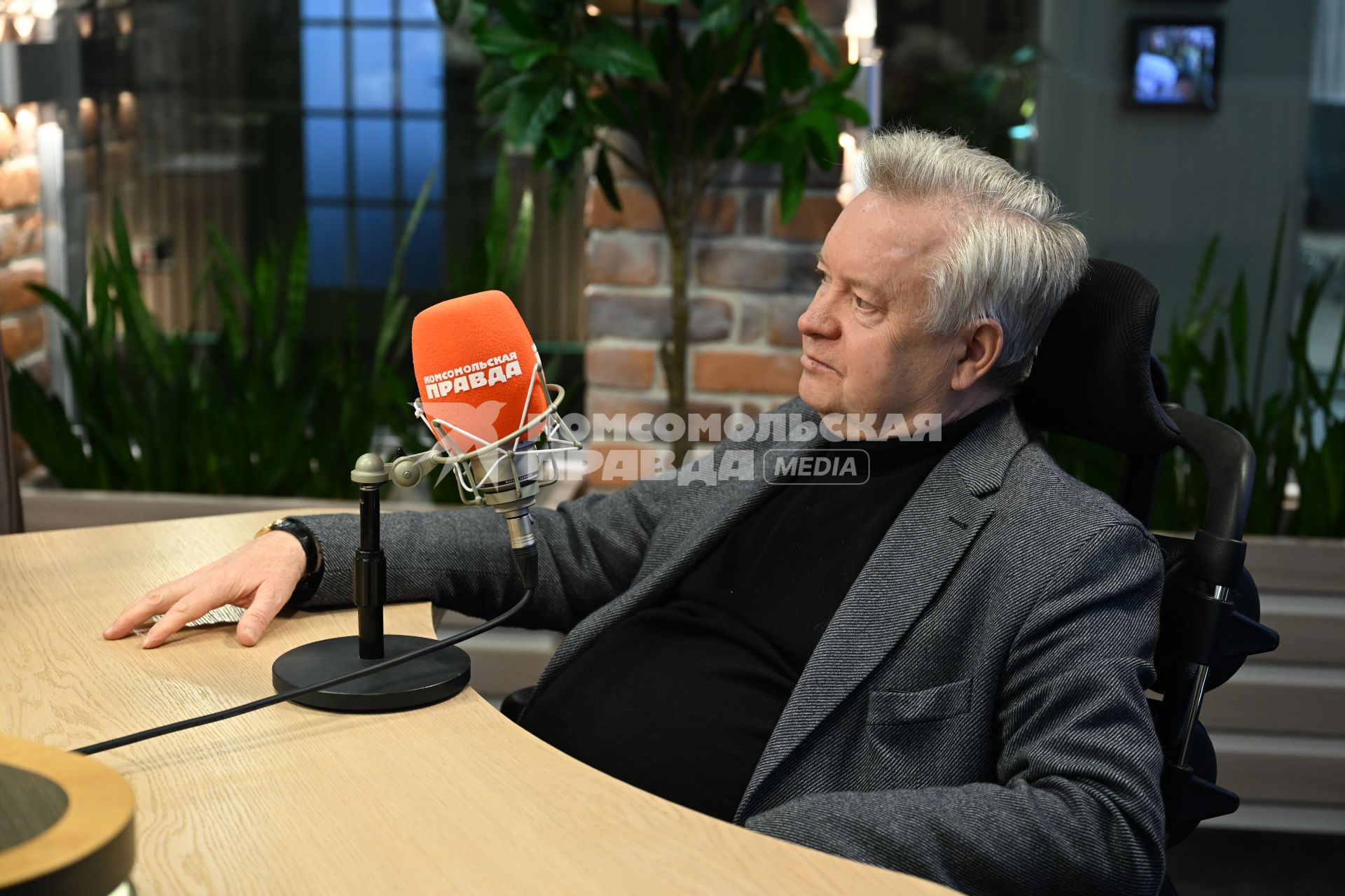 Владимир Кисмерёшкин на радиостанции Комсомольская правда\"