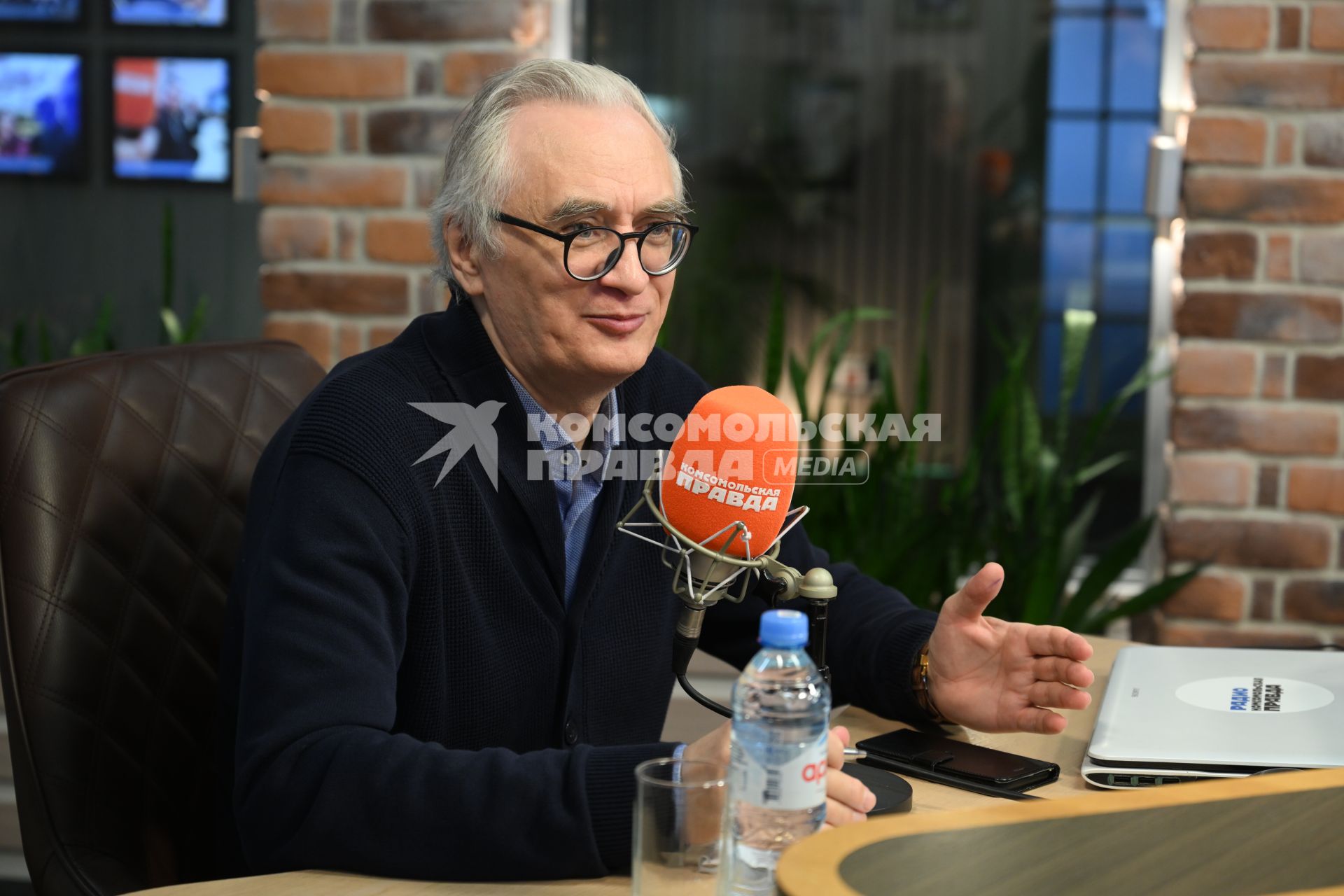 Сергей Сидоров на радиостанции Комсомольская правда\"